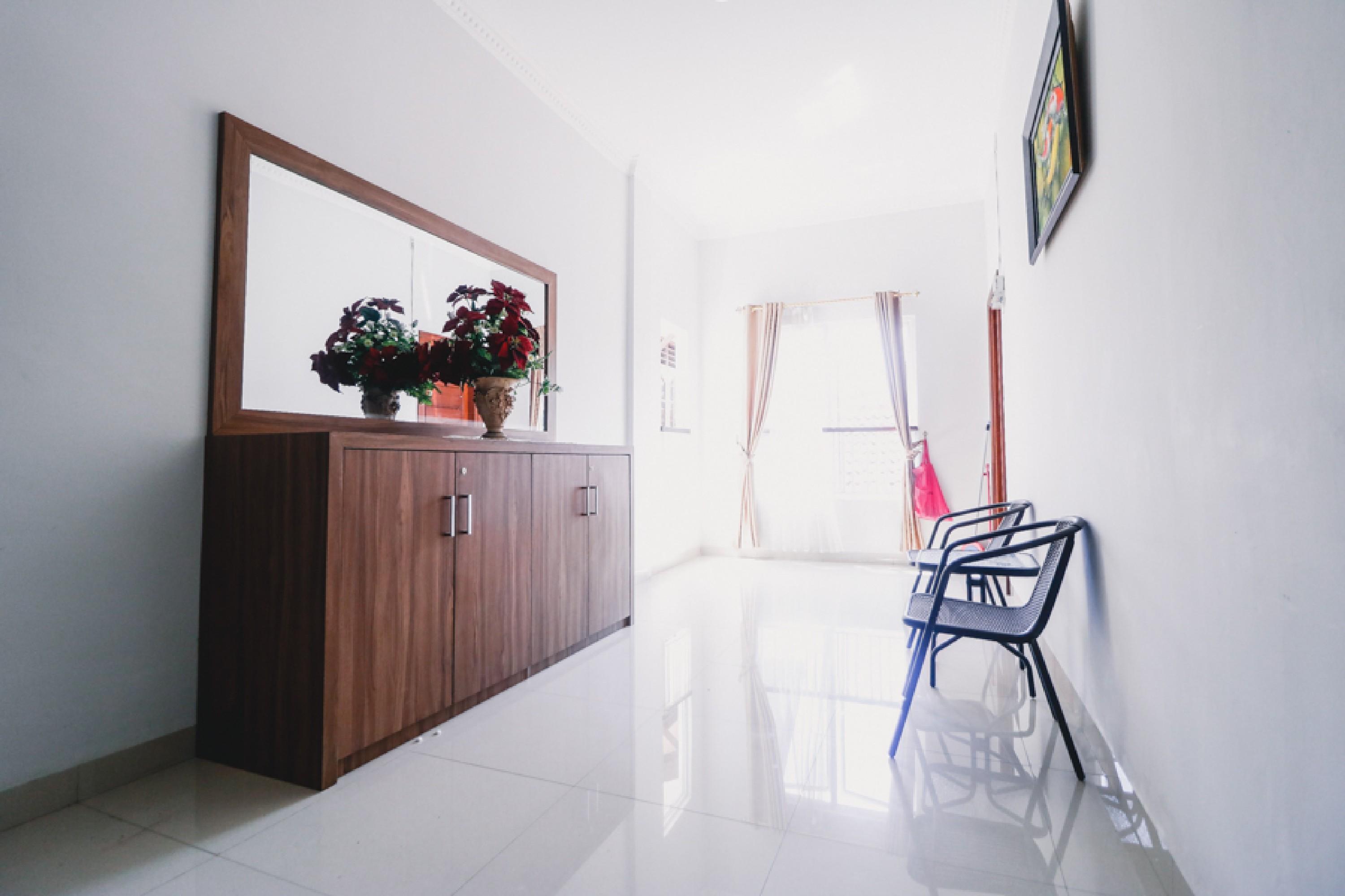 Reddoorz Near Hermes Place Polonia Медан Екстериор снимка